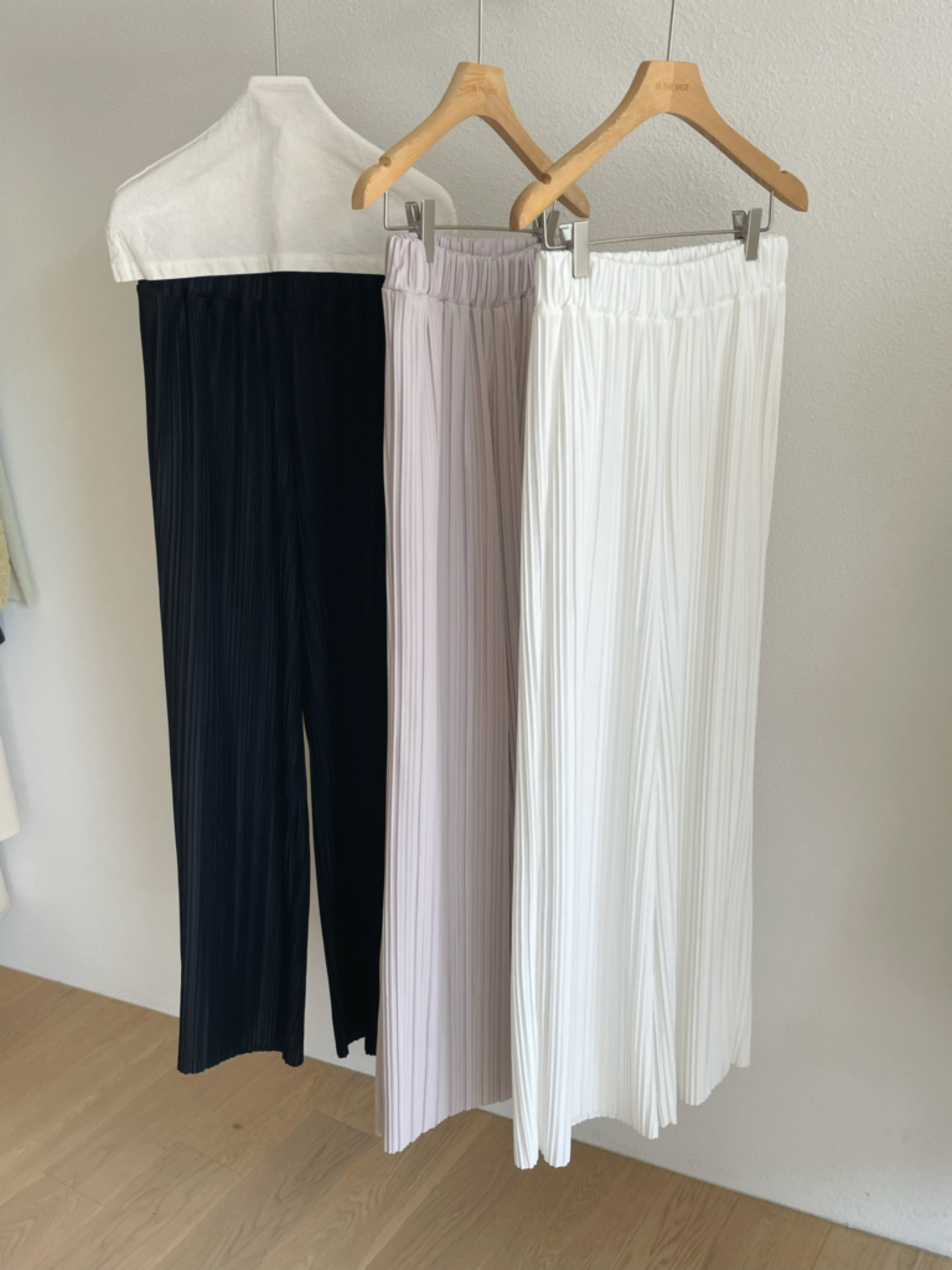 *INTHEVASE made* M Pleats pants [3colors]