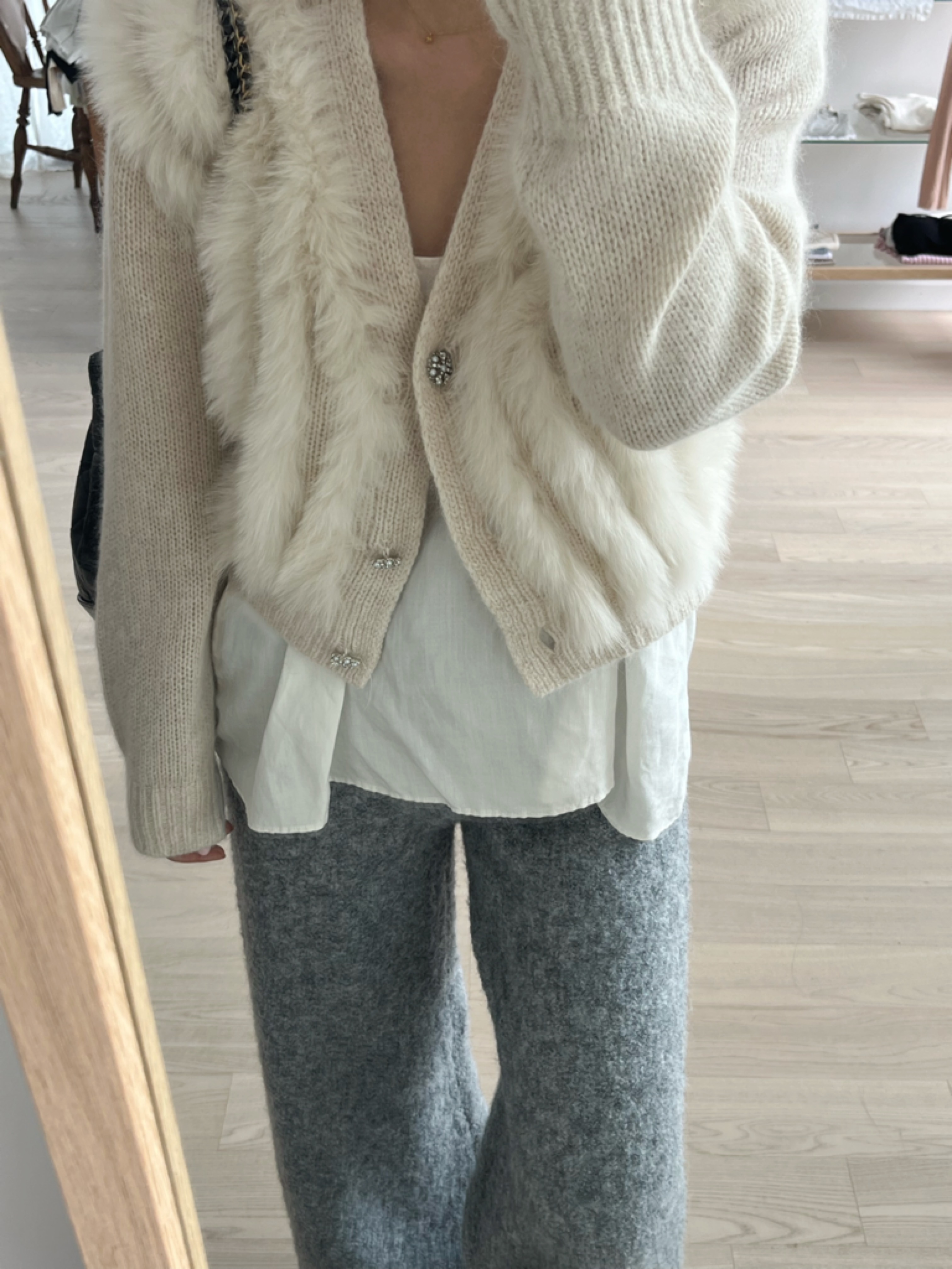 Soft &amp; warm fox cardigan  ﻿